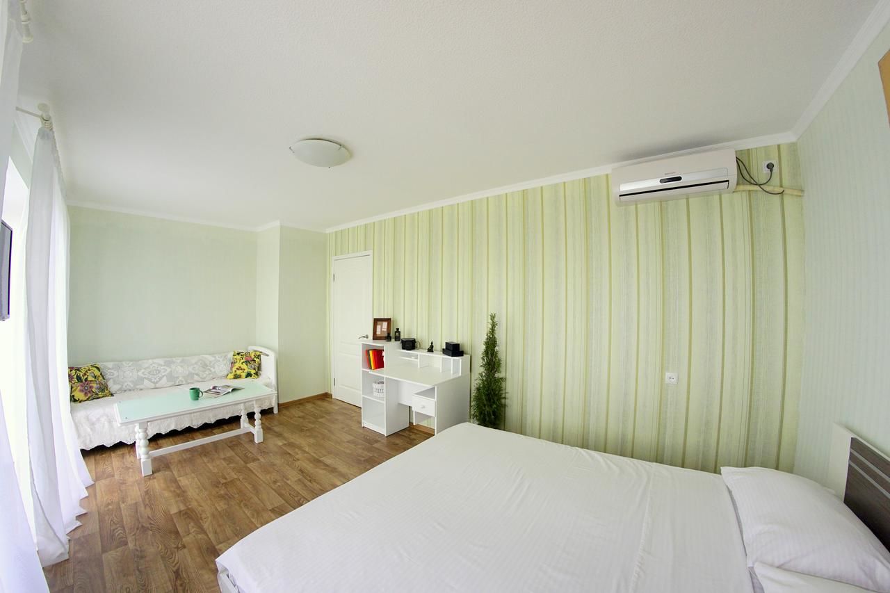 Апартаменты Flatsy at Botanichniy Sad underground Харьков